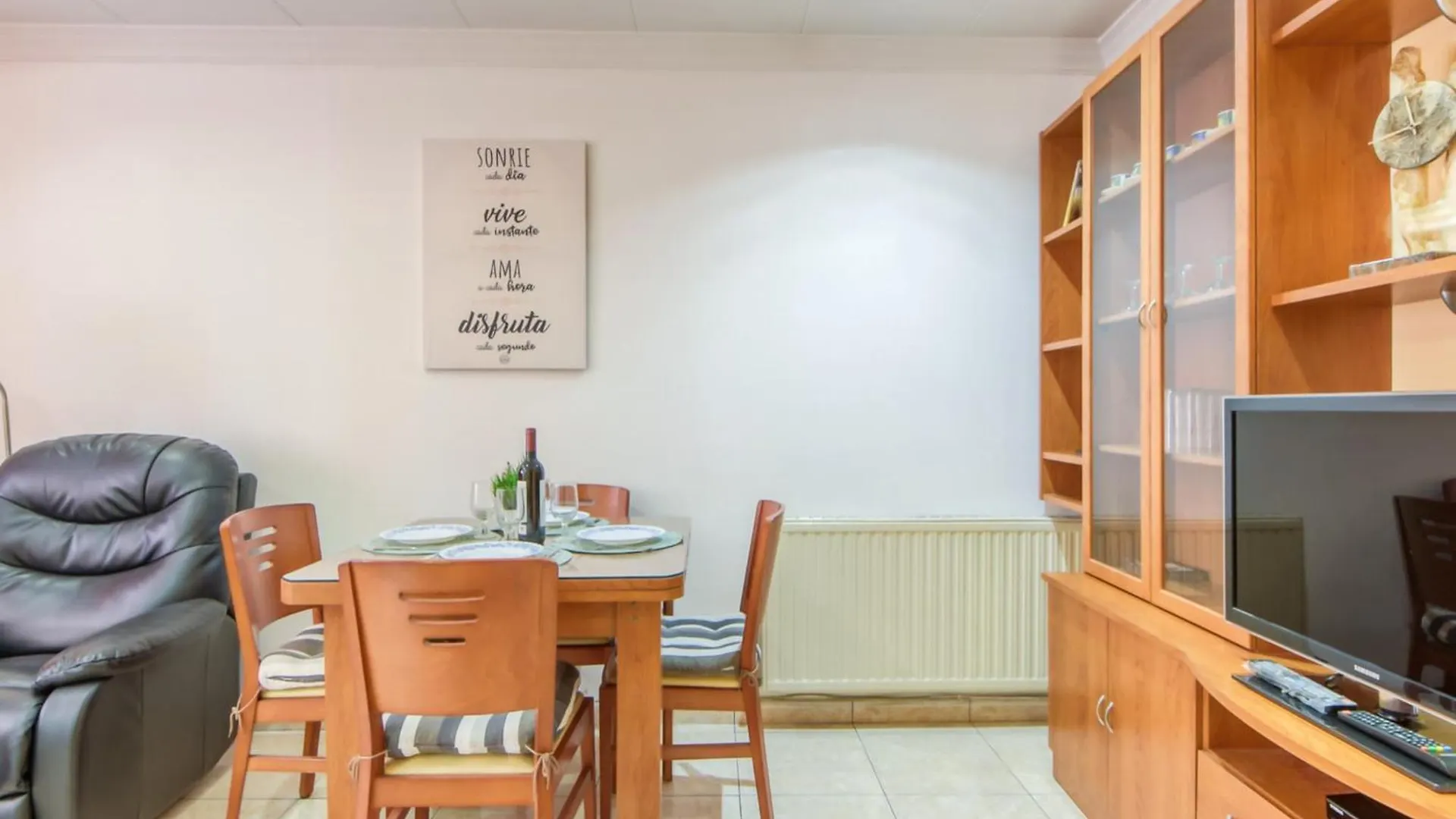 Beautiful Apartment With View Roses 0*,